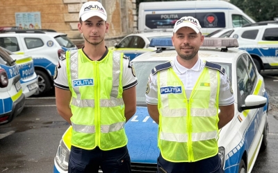 Doi polițiști sibieni au salvat un bărbat care a avut o urgență medicală pe Transfăgărășan.  Acesta a suferit un atac de panică