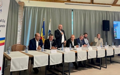 Valentin Ivan, prezent la adunarea Generală Extraordinară a Filialei Județene Cluj a Asociației Comunelor din România: Îi asigur de sprijinul nostru în toate inițiativele care vizează dezvoltarea comunităților locale și consolidarea rolului administrației