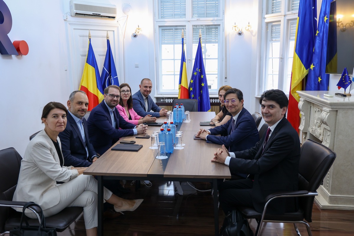 Adrian Echert, deputatul USR Sibiu, după discuțiile cu reprezentanții Fondului Monetar Internațional: Deși contextul regional este dificil, mesajele transmise sunt încurajatoare pentru țara noastră
