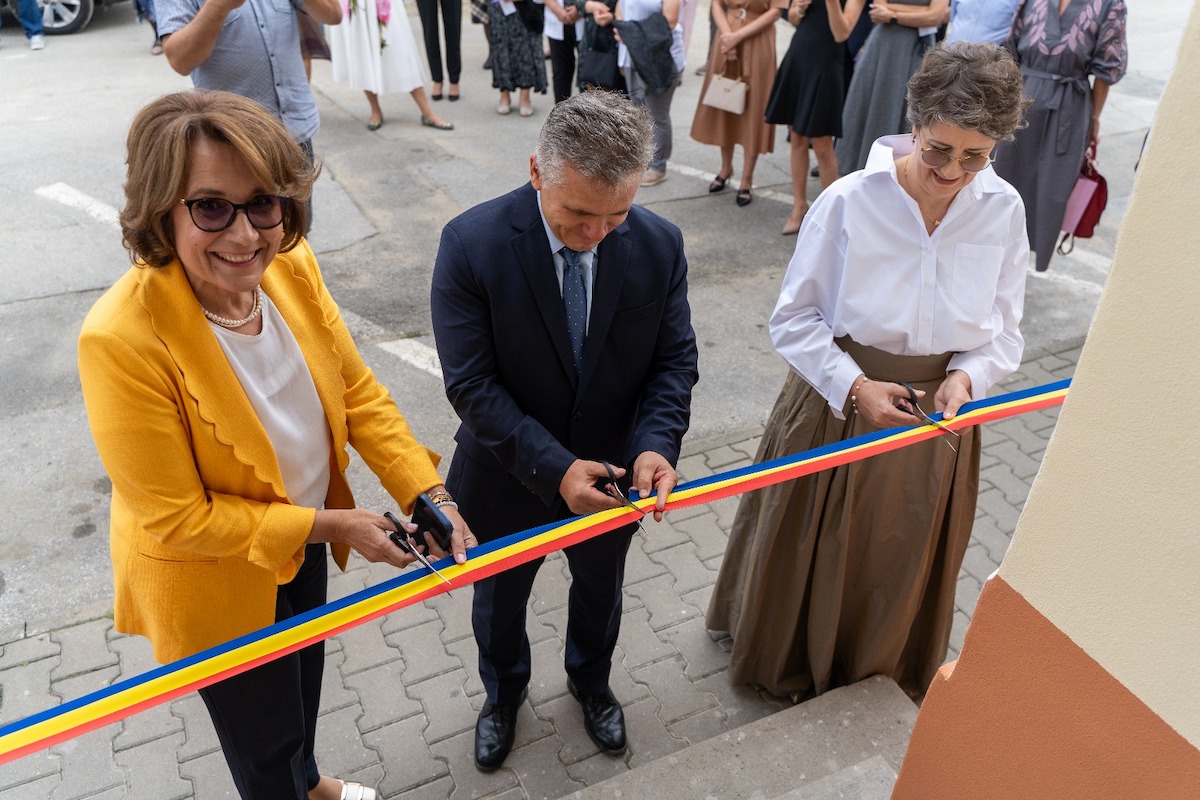 Deschiderea oficială a centrului asociației „Trăim Ca’n Cer” din Mediaș