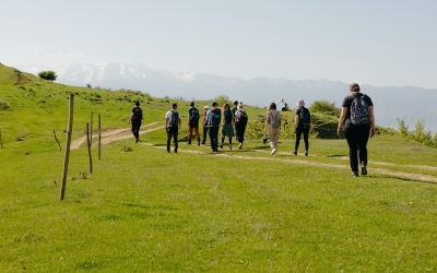 „Anii Drumeției” lansează excursii în natură pentru seniorii sibieni: „Chiar dacă au ajuns la o anumită vârstă, oamenii au nevoie de mișcare, de aer curat, de socializare, de noi prietenii”