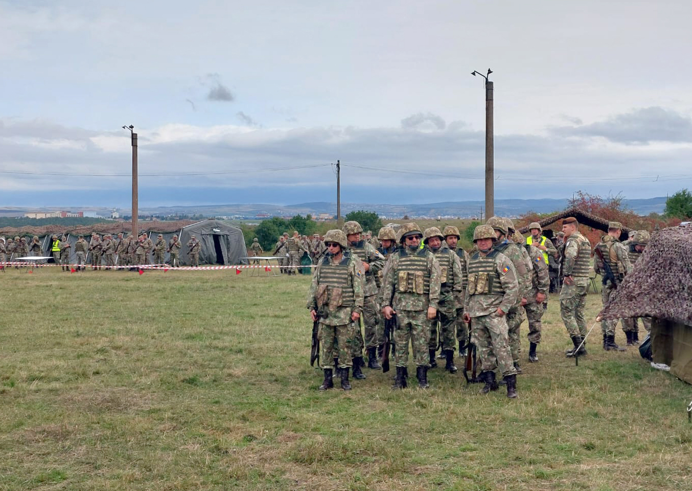 Ministrul Apărării, prezent la exercițiul de mobilizare de la Sibiu. Au început tragerile în Poligonul Poplaca