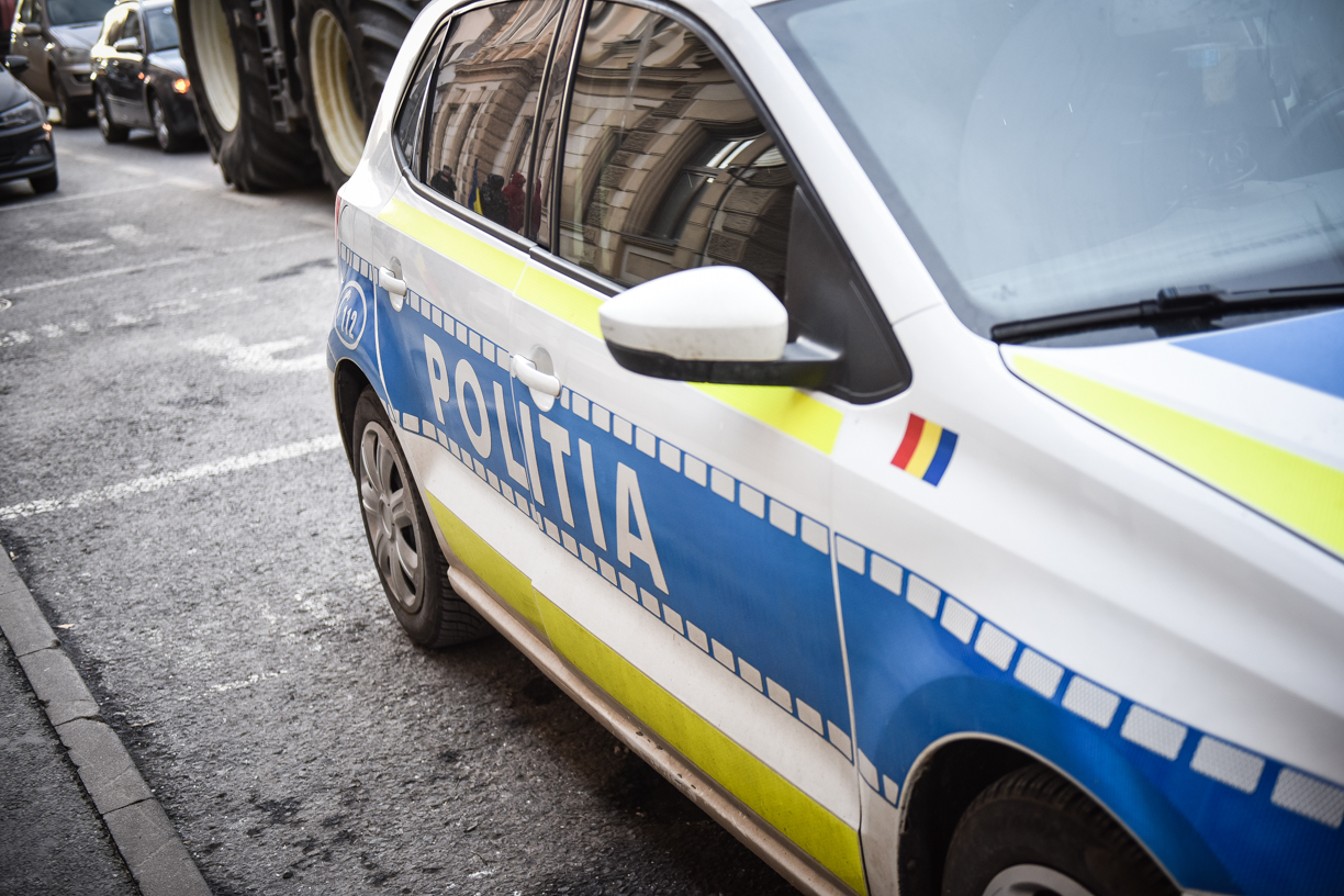 Un bărbat din Ludoș a fost reținut 24 de ore după ce a agresat un tânăr de 23 de ani