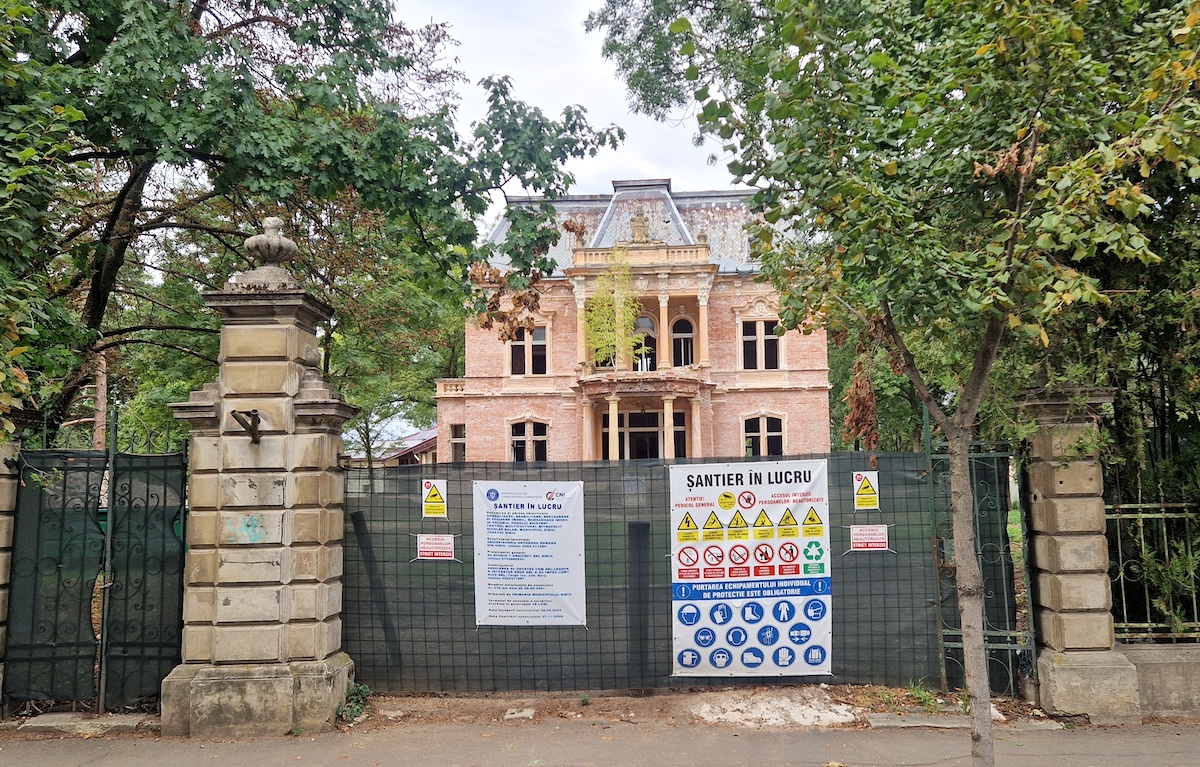 Austeritate. Ritmul de lucru la Reședința Mitropoliților a fost redus cu 90%: „Mai lucrăm două – trei zile pe săptămână”