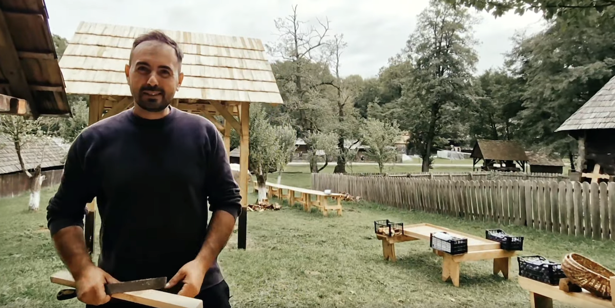 Atelier de mobilier arhaic la Muzeul ASTRA: meșteșugul viu al tâmplăriei tradiționale