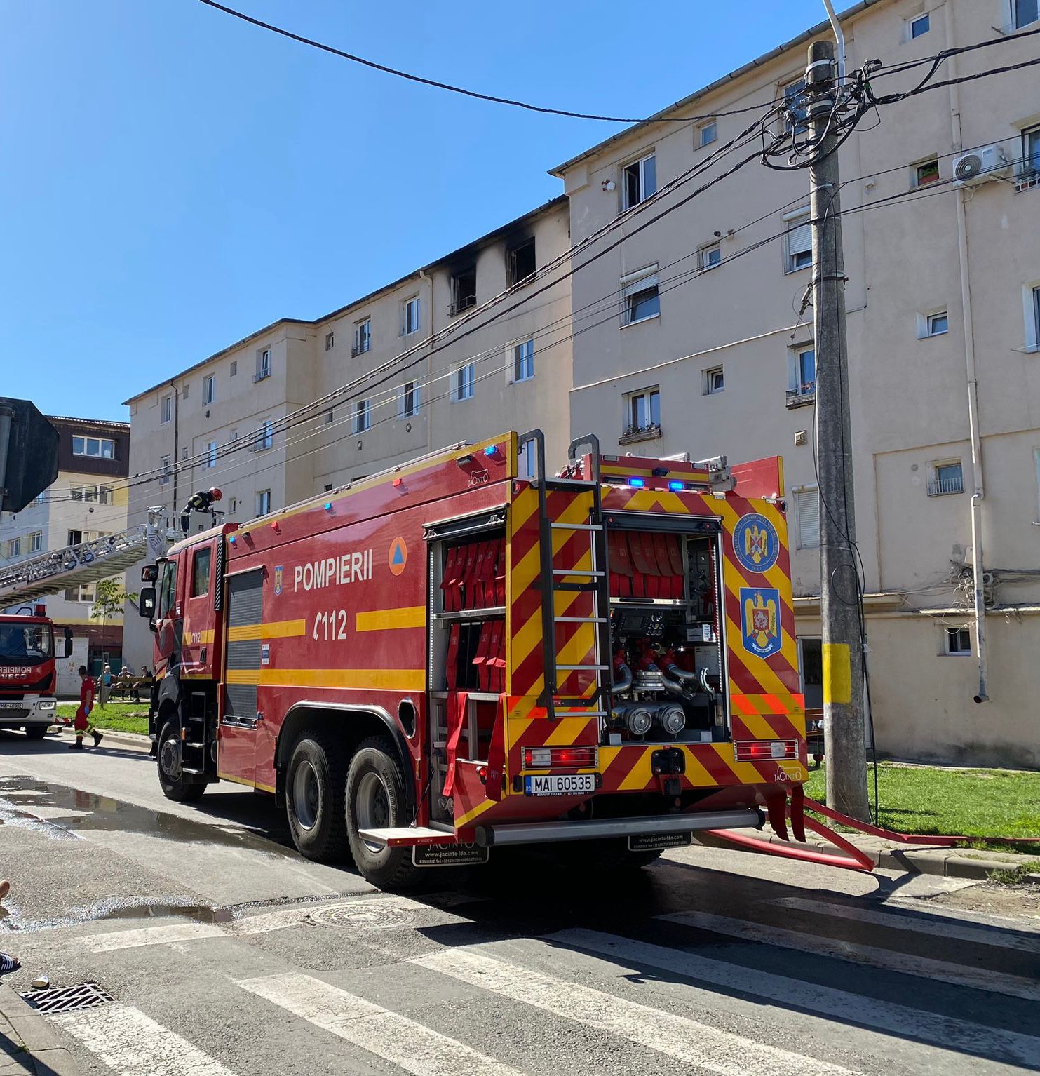 Incendiu la un apartament din Mediaș. Zeci de locatari s-au autoevacuat