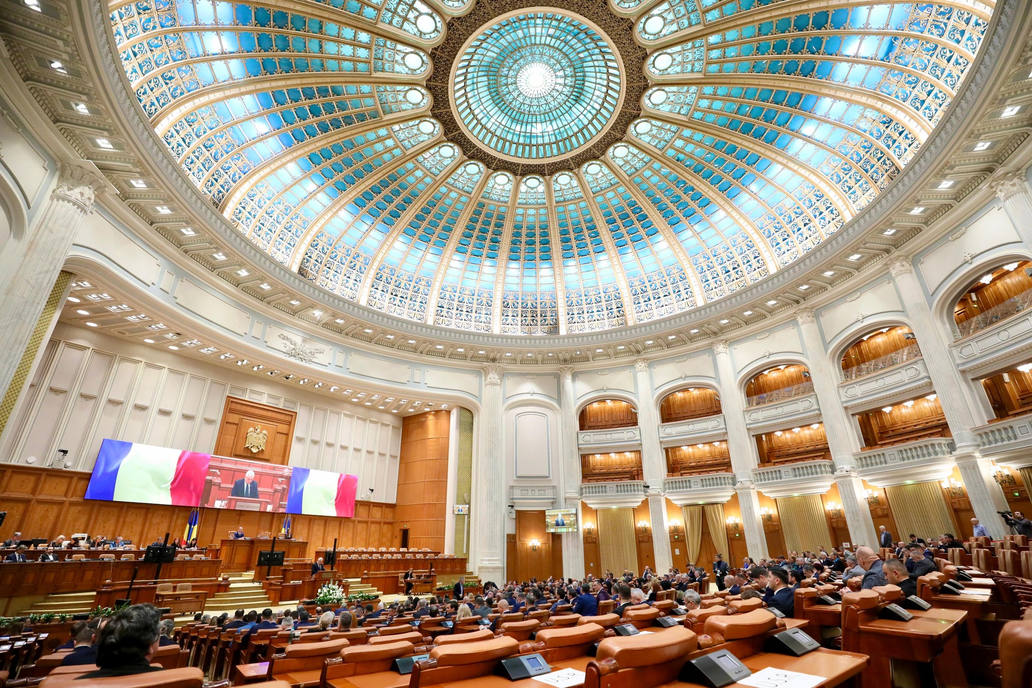 Camera Deputaților: În cazul infracțiunii de camătă se va confisca și suma de bani dată și dobânda obținută