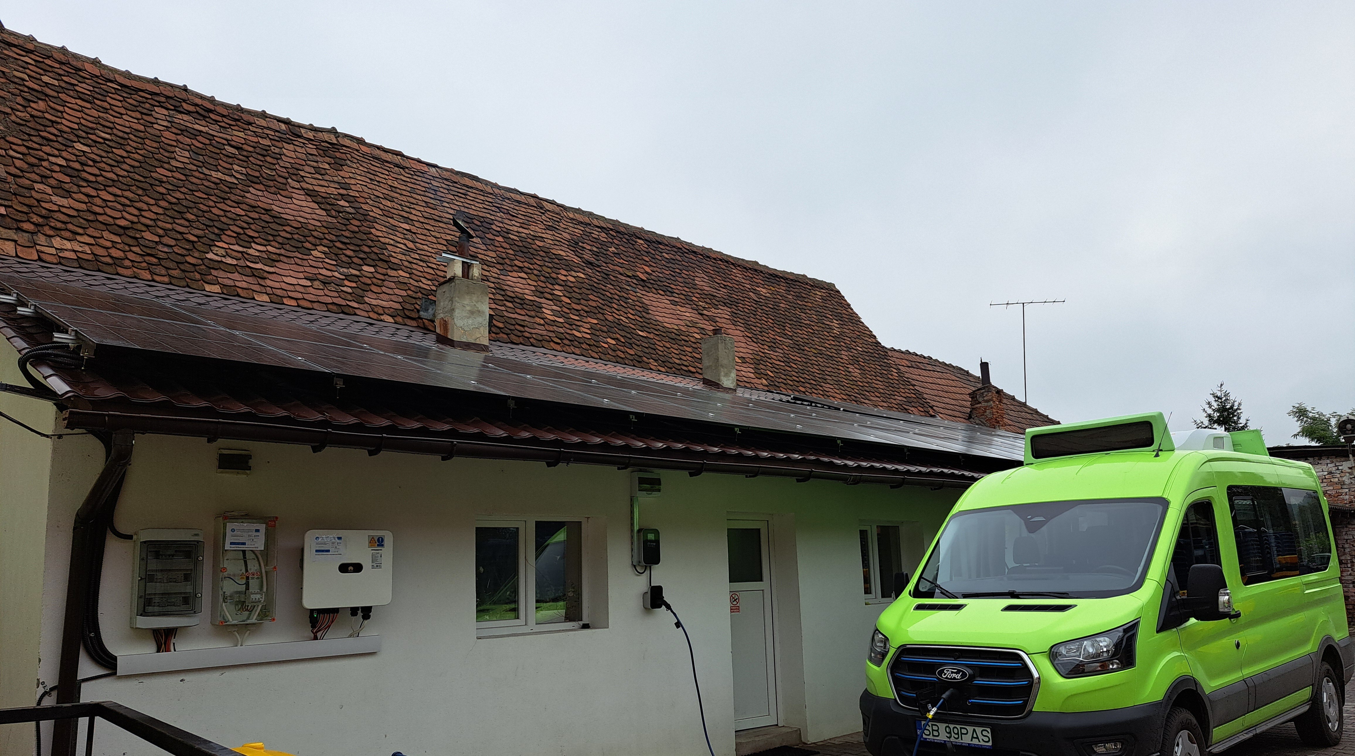 Panouri fotovoltaice, puse în funcțiune de primăria Axente Sever pentru un viitor sustenabil