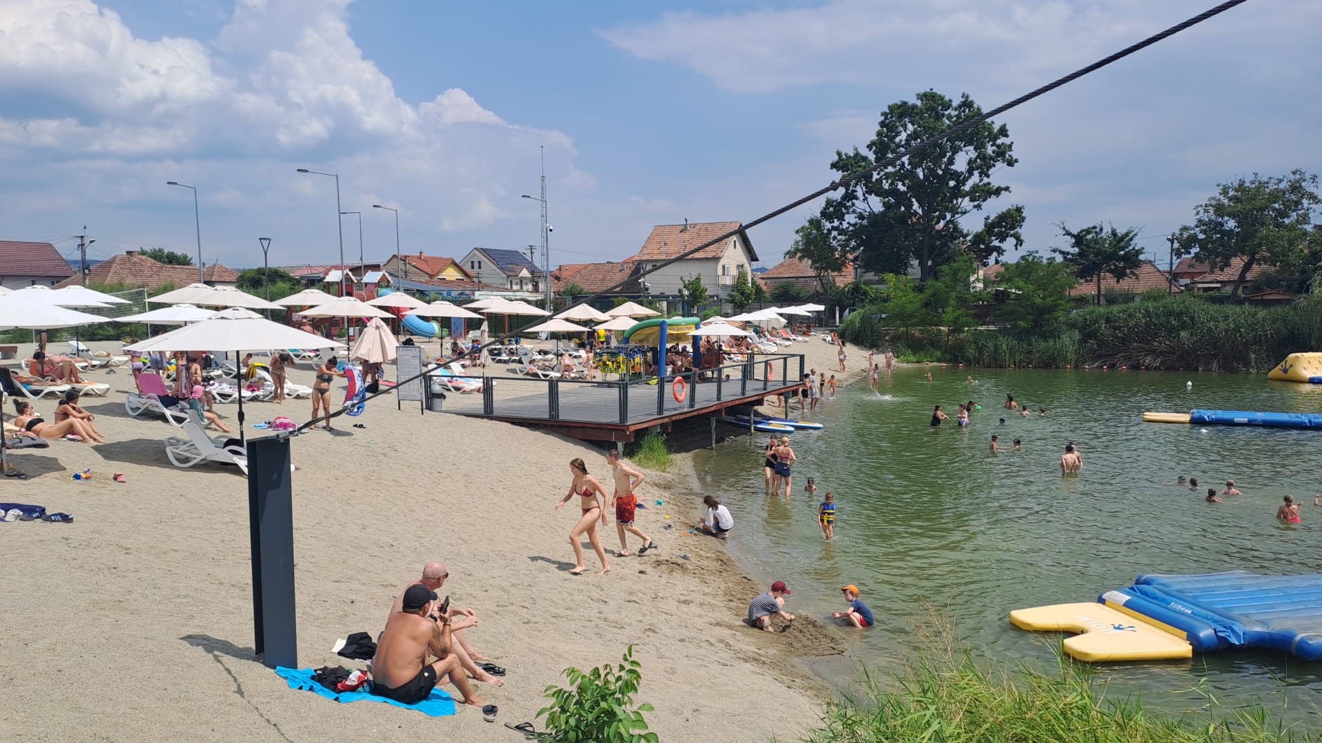 Primarul Fodor anunță o creștere cu 14% a numărului de vizitatori la Lacul lui Binder, față de 2024: ”Sibienii au găsit un loc frumos pentru a-și petrece timpul liber”