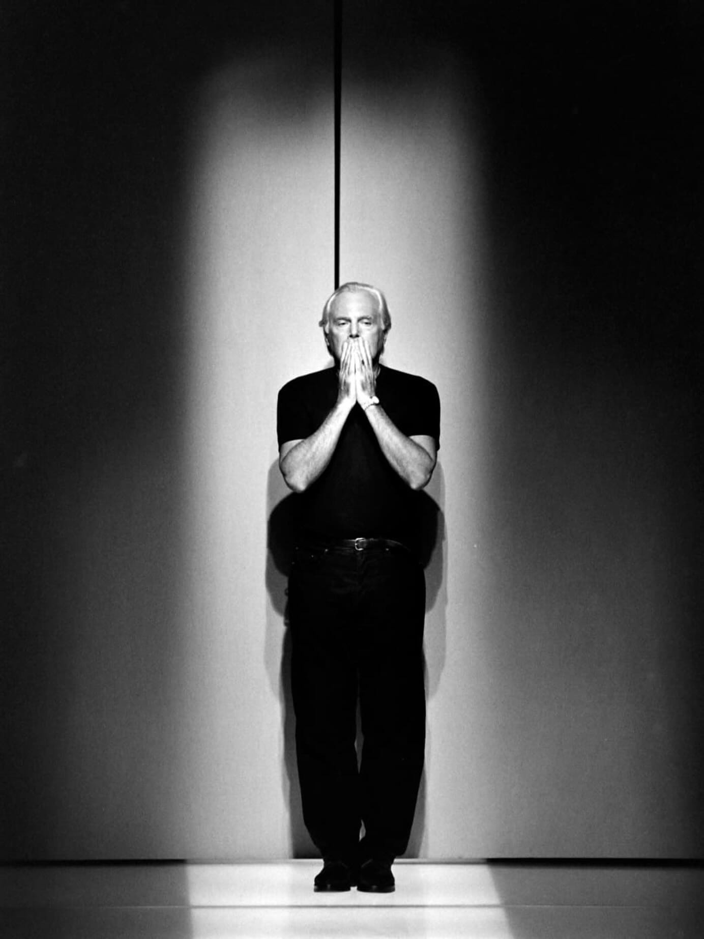 A murit designerul Giorgio Armani