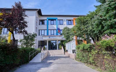 Modernizarea Școlii „N. Iorga” a fost finalizată. Elevii sunt așteptați în săli noi