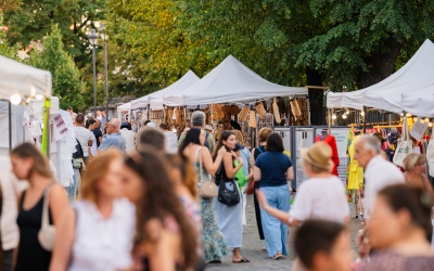 O nouă ediție a Creative Buzz, în Piața Mică: 45 de artizani vin la Sibiu cu produsele lor