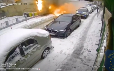 VIDEO. Doi poliţişti au ajuns la spital în urma exploziei din curtea Poliţiei Lugoj.  Sindicatul Europol reclamă că polițiștii sunt obligați să lucreze în condiții improprii