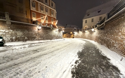 Sibiul iese de sub ”zona minus”. Vremea se încălzește ușor, maximă de 3 grade Celsius în municipiu