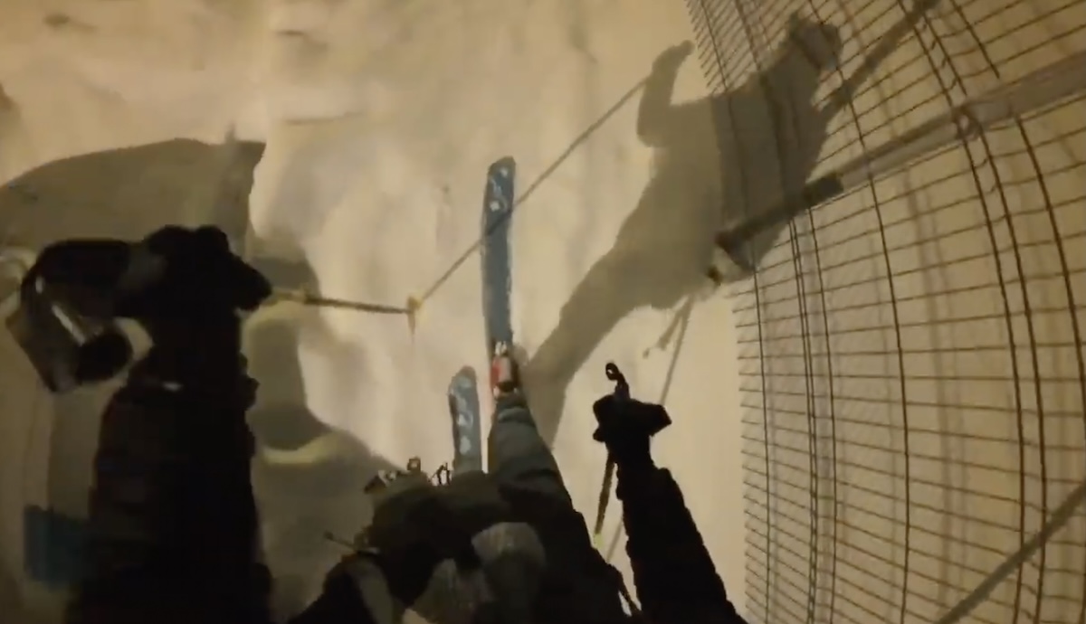 VIDEO Marius Milascon, sibianul care s-a dus la serviciu pe schiuri, și-a filmat traseul. ”Un om a intrat el în zăpada mare ca să trec eu”