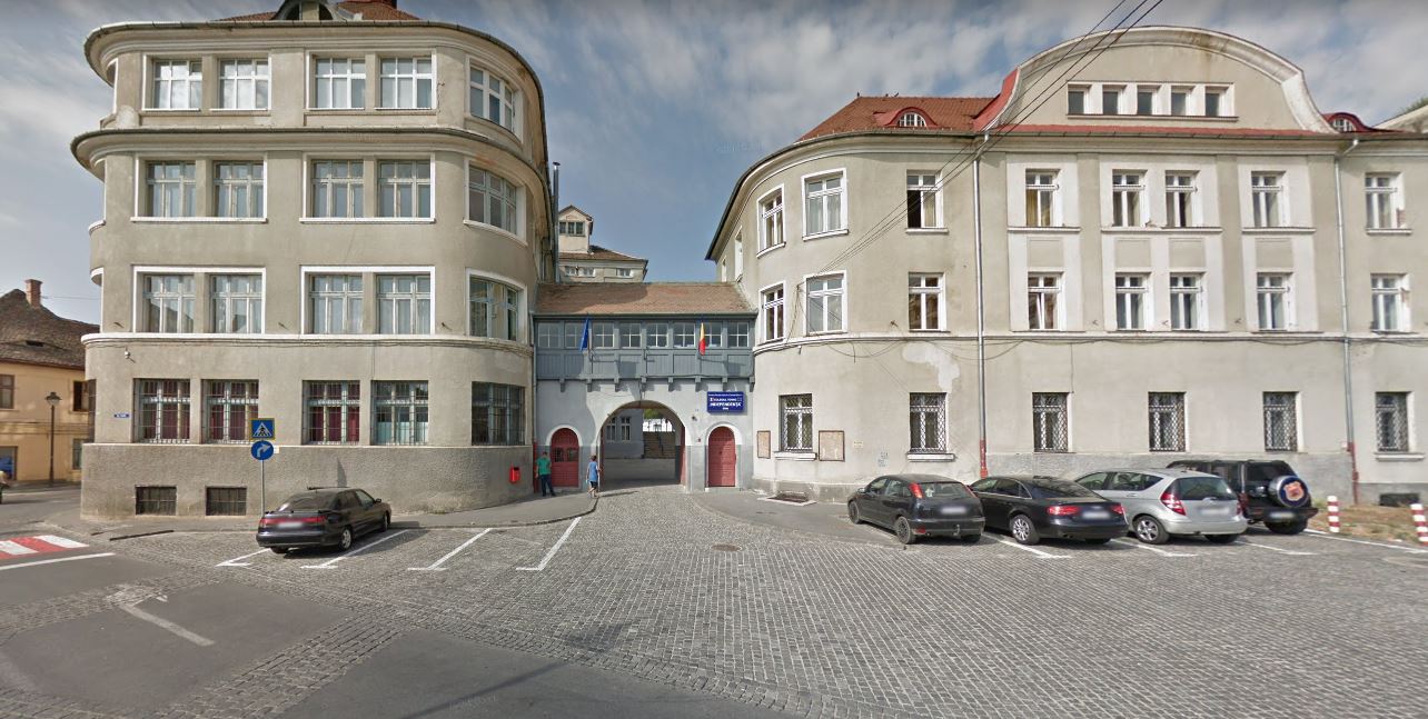 Trei licee din Sibiu intră în programul național pilot de planuri-cadru. Director: „Programul ne oferă libertatea de a reorganiza orele în funcție de nevoile elevilor”