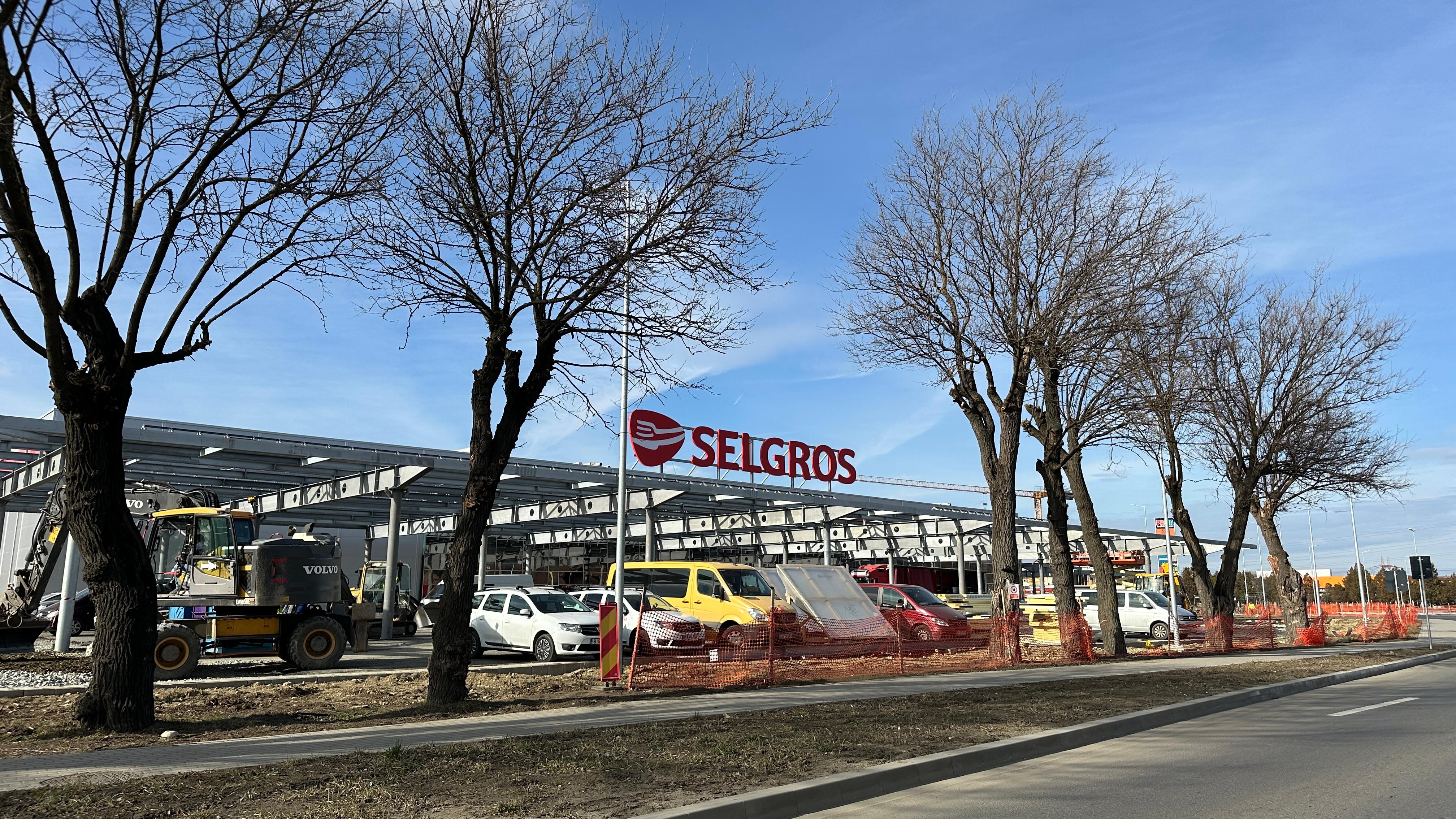 Avarie pe str. Viitorului: Au rămas fără apă Spitalul de Psihiatrie, Prima Shopping Center, Selgros și Hornbach, printre altele