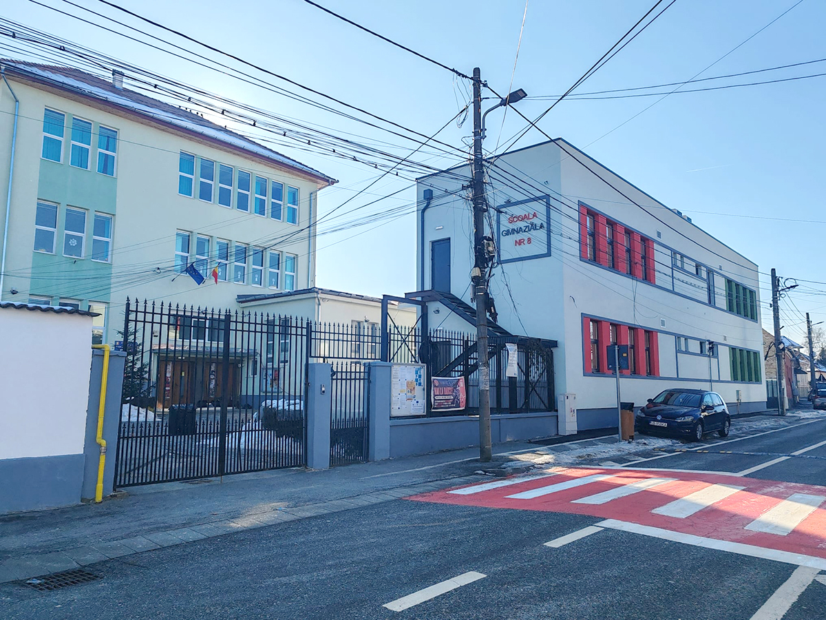 Patru săli de clasă noi, la Școala 8. Primăria Sibiu anunță finalizarea noului corp de clădire