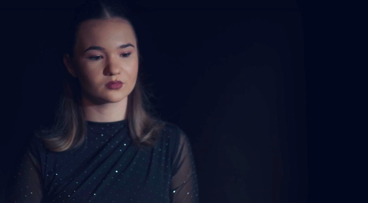 Sibianca Sofia Cristiana Damian și-a lansat primul single – ”Vorbe goale”. ”Este despre promisiunile făcute și nerespectate”