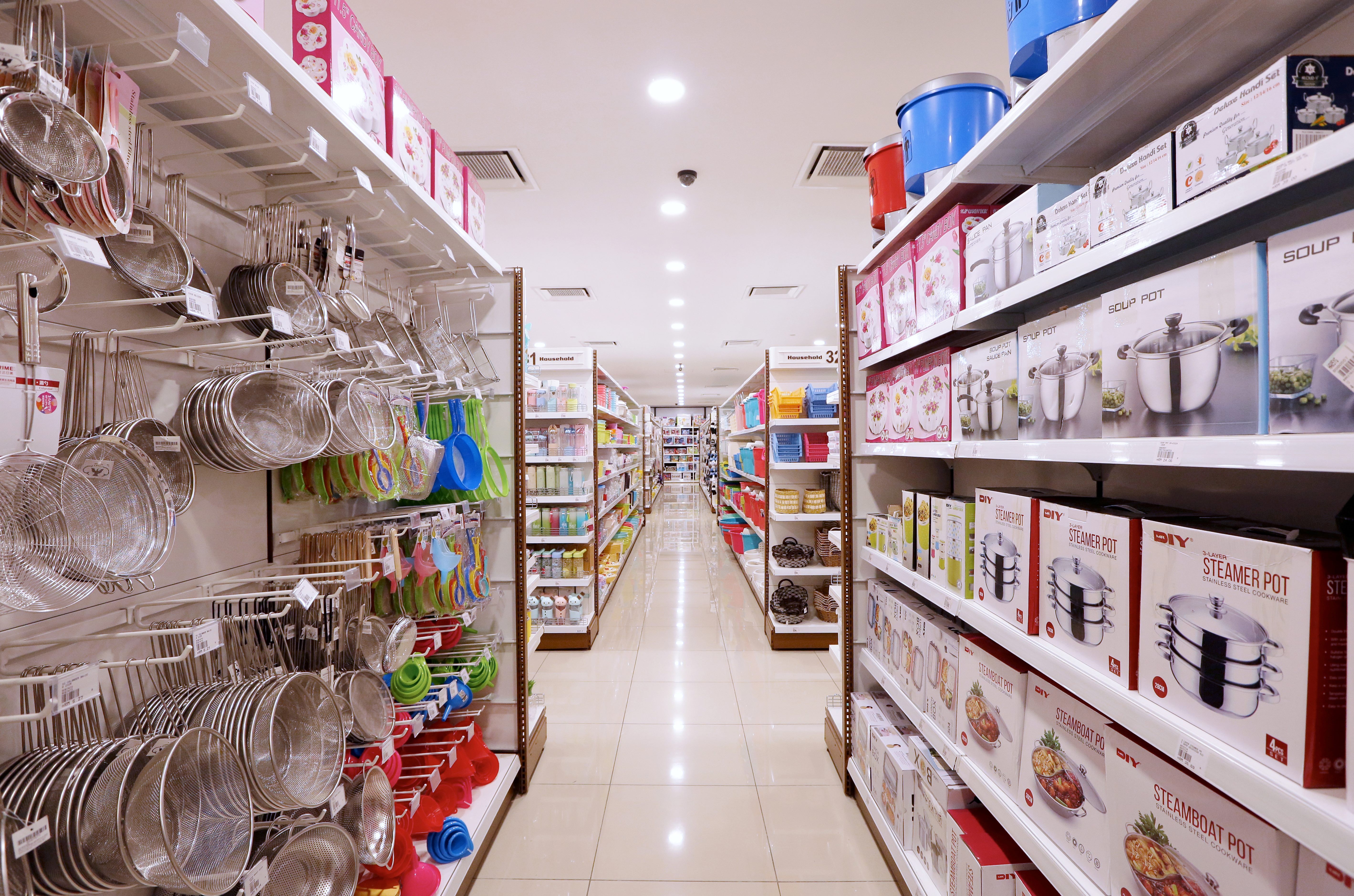 Un retailer uriaș din Asia deschide la Sibiu al doilea magazin din România. Mr. DIY recrutează manager de magazin, salariu net de 6.500 - 7.500 lei