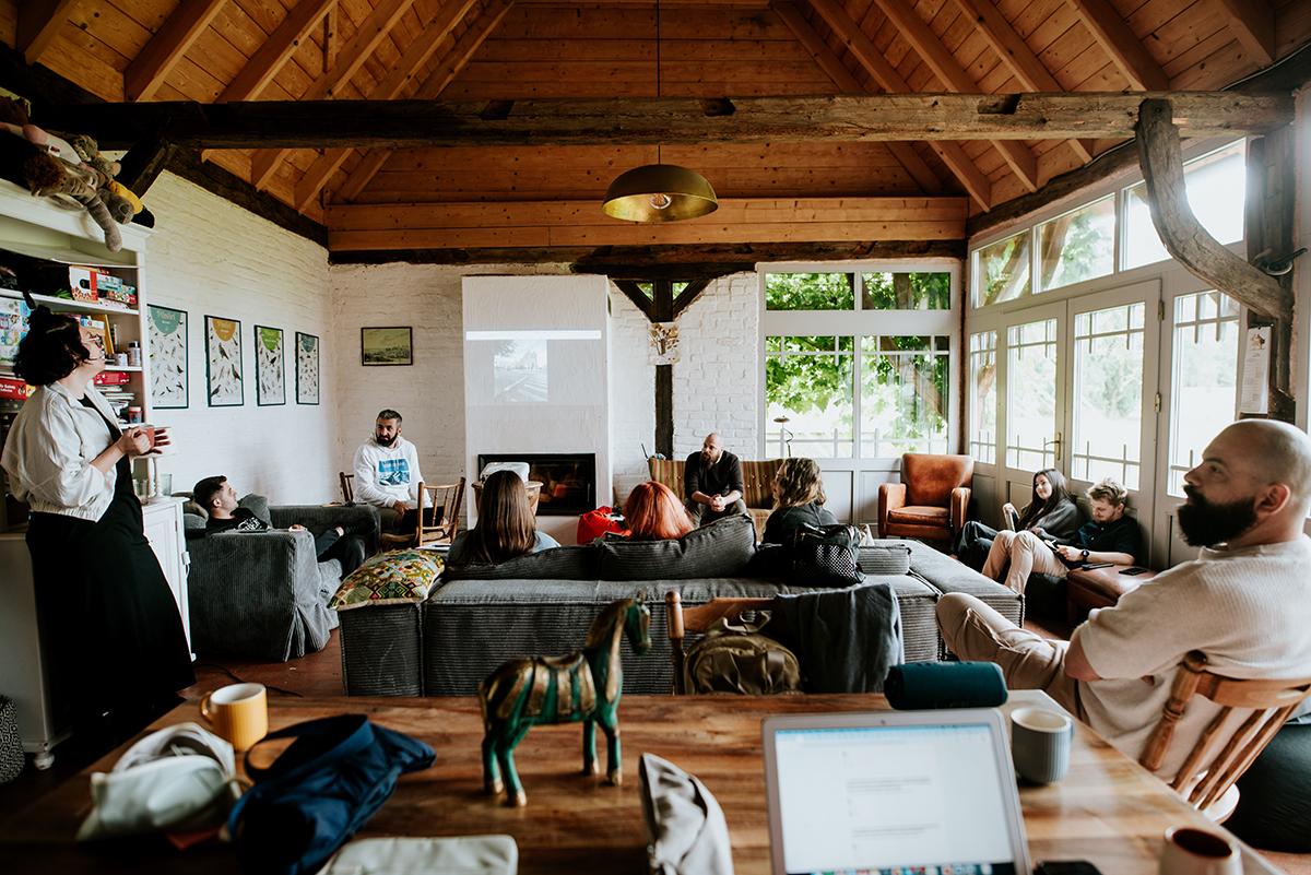 Academia de Leadership Urban. Ce se întâmplă când nu mai cauți doar o altă „școală”, ci o schimbare reală