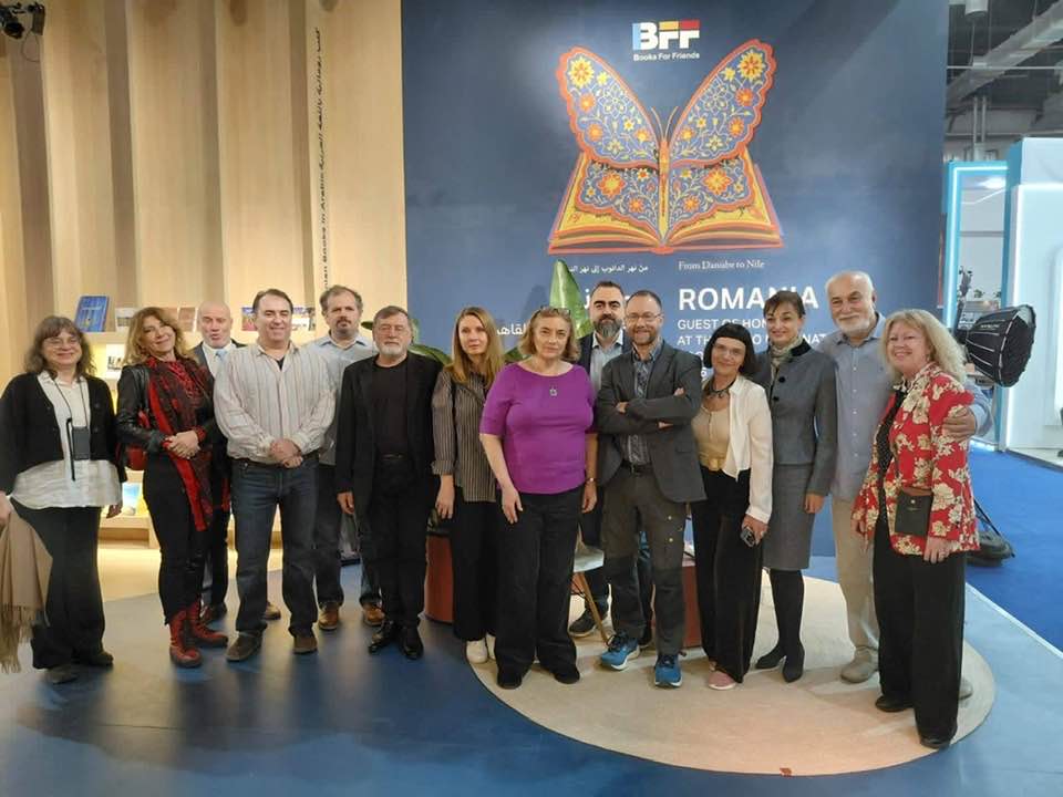 Scriitorii români prezenți la Târgul de Carte din Egipt, ignorați de Ministerul Culturii în comunicările publice. Radu Vancu: E o gafă care tinde să semene tot mai mult cu un simptom