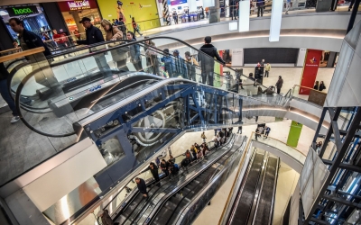 Retailerul de haine Jack &Jones deschide primul magazin din România la Sibiu, în Promenada Mall