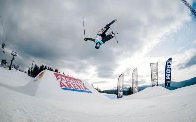Spectacol de freestyle pe zăpadă la Păltiniș Arena. Peste 40 de concurenți, la Arena Freestyle Open 2026