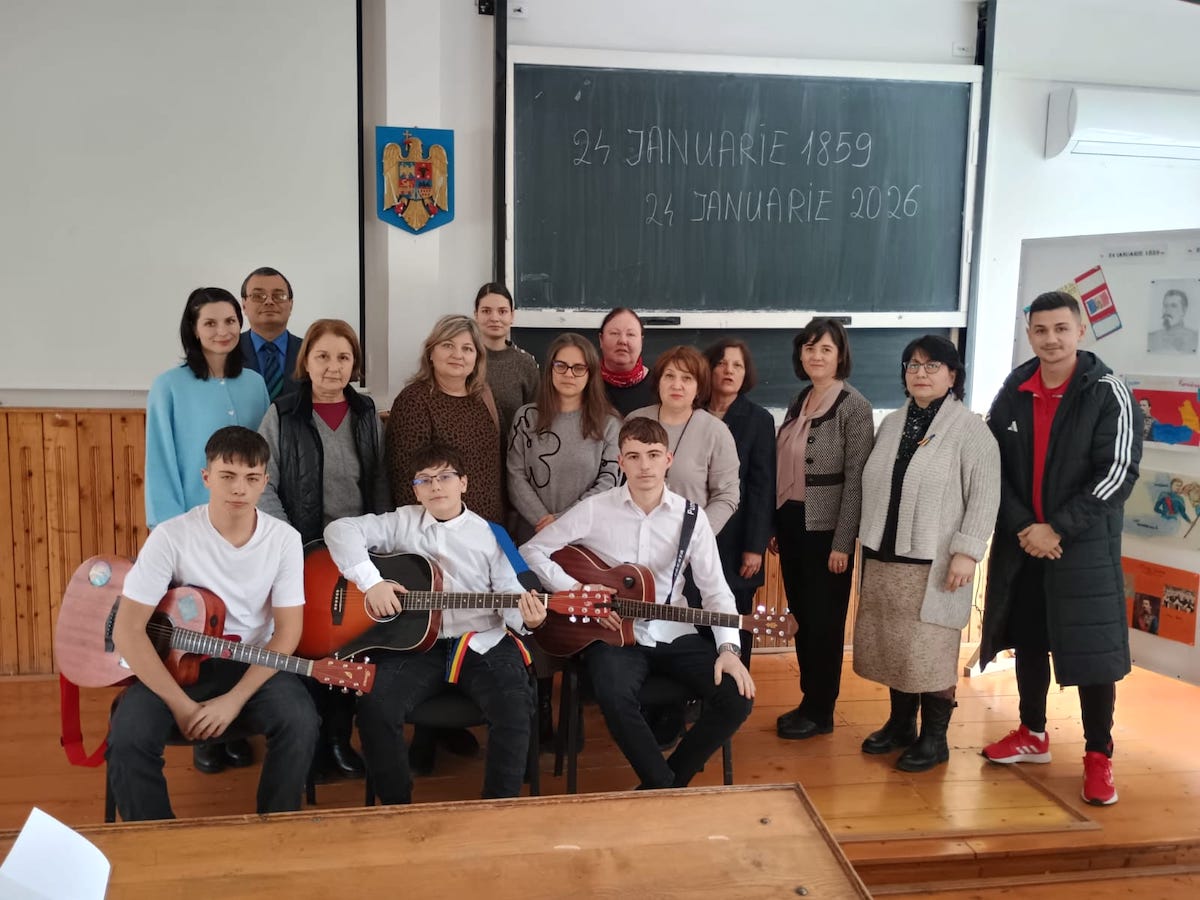 Moment artistic și lecție de istorie dedicate Unirii Principatelor Române, la Colegiul Economic din Sibiu