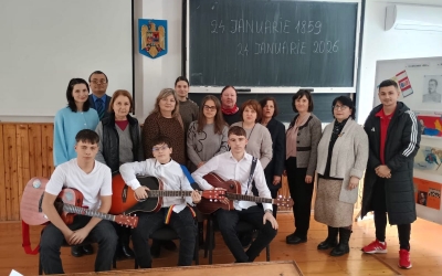 Moment artistic și lecție de istorie dedicate Unirii Principatelor Române, la Colegiul Economic din Sibiu