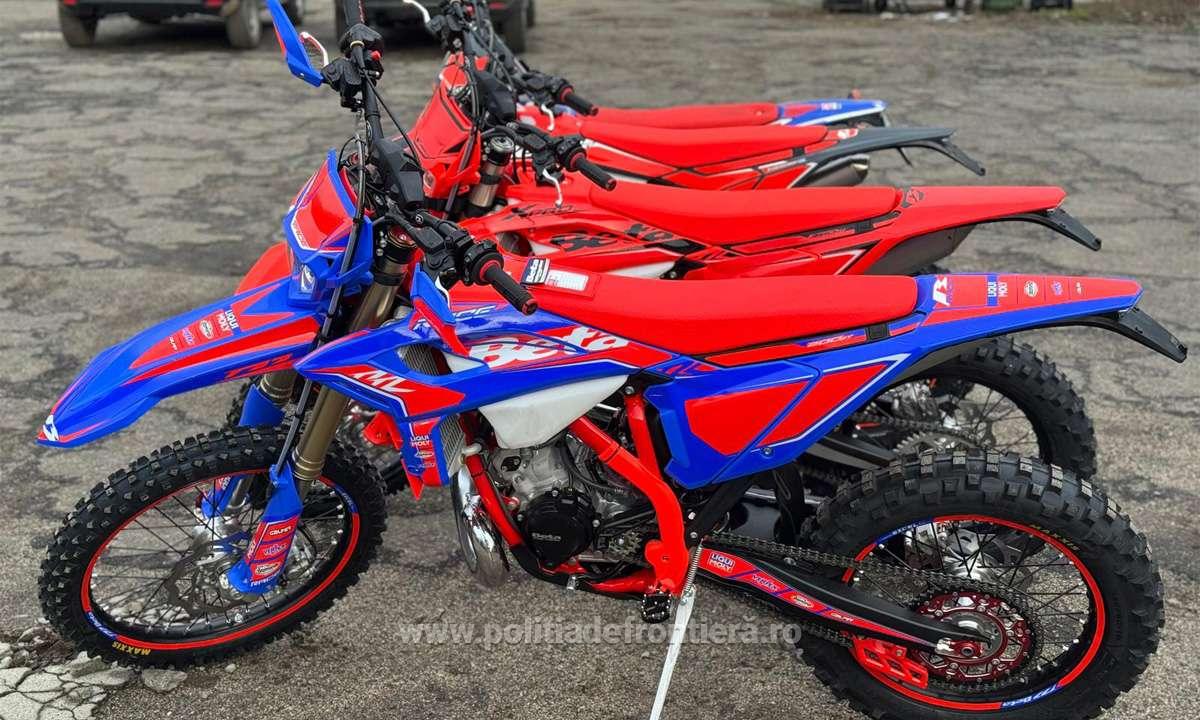 Motociclete în valoare de 30.000 de euro, căutate în Cehia, descoperite de poliţiştii de frontieră