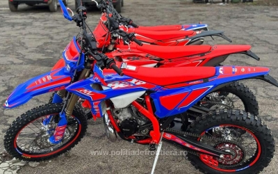 Motociclete în valoare de 30.000 de euro, căutate în Cehia, descoperite de poliţiştii de frontieră