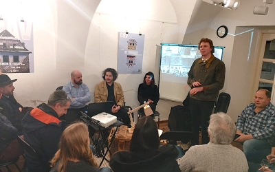 Șase tineri au lansat la Sibiu Clubul de Arhitectură Vernaculară: „Aici e locul potrivit. Vrem să transformăm arhitectura rurală în mainstream. În Transilvania se pierd mai multe case decât se salvează”