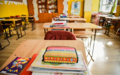 Joi începe școala. Următoarea vacanță este din 23 februarie