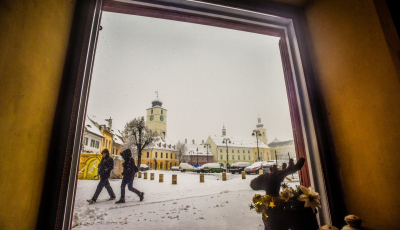 Ce facem în weekend? Karaoke, drumeții, spectacole la TNRS, schi la Păltiniș Arena și petreceri