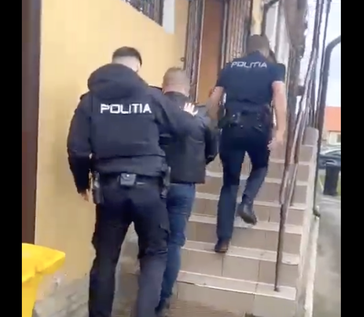 Bărbat în vârstă de 32 de ani, sub control judiciar, după ce a amenințat prin mesaje audio fosta soție din Avrig