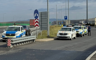 250 de mașini oprite, 230 de amenzi. Polițiștii sibieni au dat amenzi de peste 130 de mii de lei șoferilor care au circulat în weekend pe autostradă