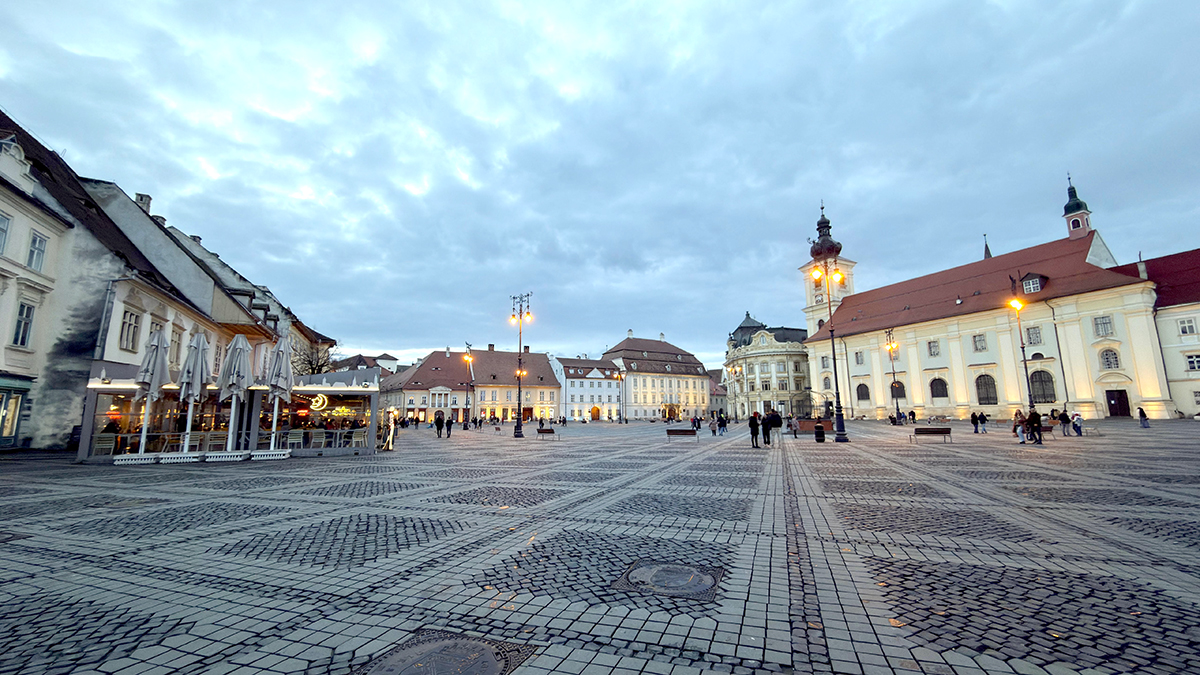 Temperaturi de primăvară, joi. Meteorologii anunță o vreme „mult mai caldă decât normalul termic”, cu o maximă de 14 grade la Sibiu
