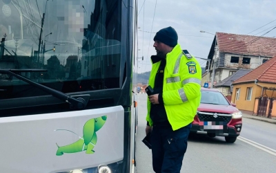 Polițiștii sibieni anunță controale ample în trafic: peste 560 de sancțiuni au fost aplicate în această săptămână de peste 90.000 de lei