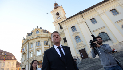 Iohannis este „o simplă persoană fizică și discretă”. În procesul pentru recuperarea chiriilor, avocatul lui Iohannis a arătat că șeful ANAF este cel care presează mediatic