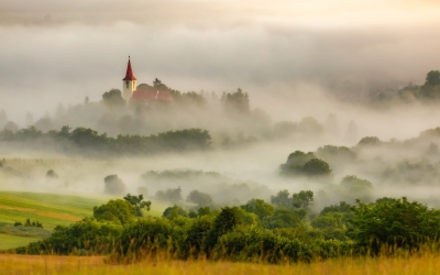 FOTO Un ”jumate sas – jumate maghiar”, mai român decât mulți dintre cei cu tricolorul în rever. Jeno Major: ”Locuri mai potrivite pentru fotografiat ca în România nu am găsit”