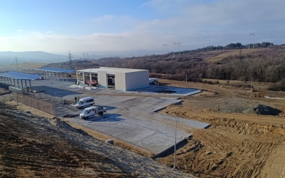 CAV-ul din Dealul Dăii are deja containere de colectare. Stadiul lucrărilor este de 60%. Centrul de pe Șoseaua Alba Iulia este încă nefuncțional