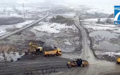 Constructorul lotului de autostradă Boița-Avrig a mobilizat 300 de muncitori și 75 de utilaje: „Se lucrează intens la unul dintre cele mai complexe noduri rutiere”