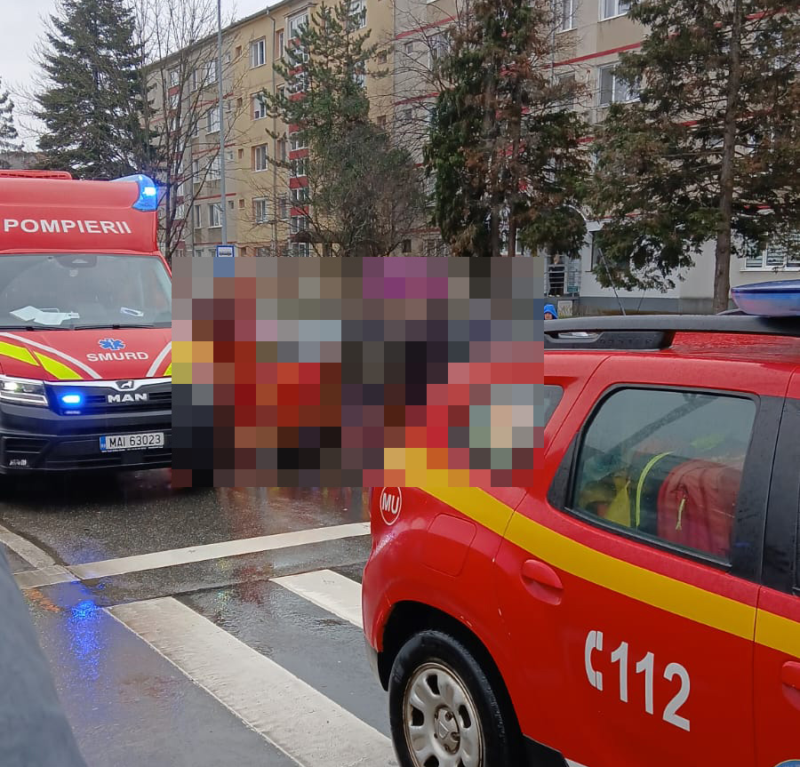 O femeie în vârstă de 82, accidentată de o mașină pe strada N. Iorga. A suferit multiple contuzii