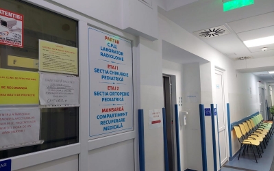 Primăria plătește 2,3 milioane de lei pentru amplasarea unui container în curtea Spitalului de Pediatrie, unde va fi instalat noul RMN model Tesla