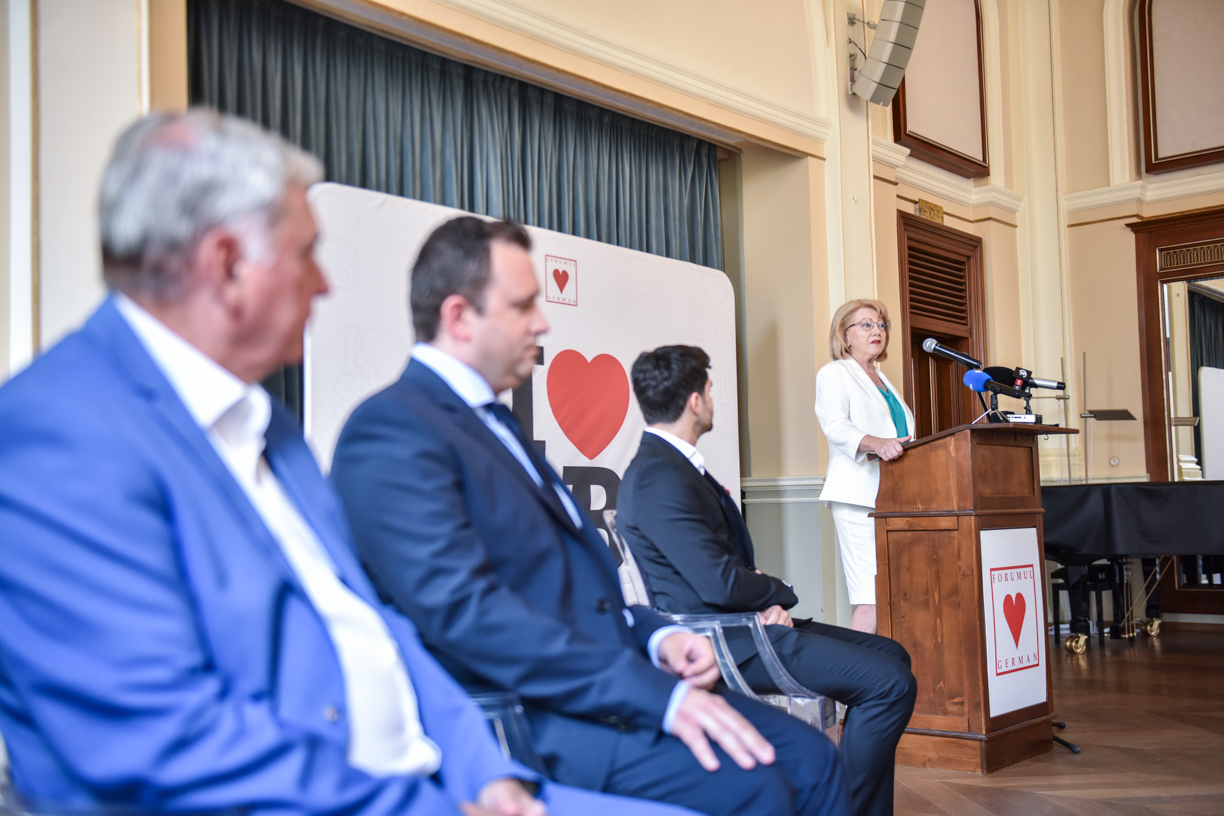 Definitiv. Instanța a respins solicitarea unei asociații din Hunedoara pentru dizolvarea Forumului Democrat al Germanilor din Sibiu, care invoca deciziile din vremea lui Antonescu