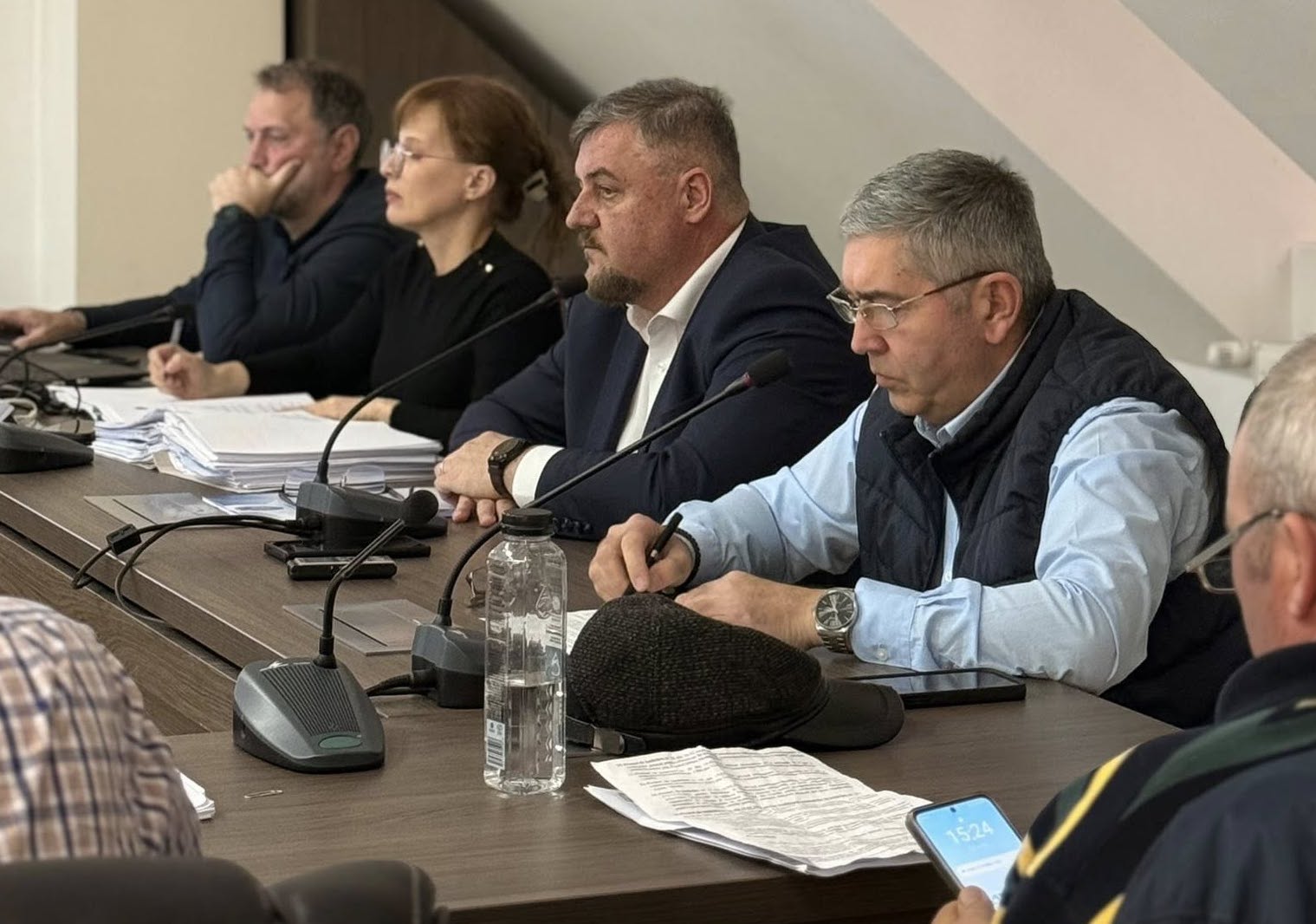 Cartierul Arhitecților va avea grădiniță și creșă pe terenul donat de un dezvoltator imobiliar: în containere deocamdată. Un consilier PNL a votat împotrivă: „Investiți în detrimentul alegătorilor noștri, din Cisnădia vatră”