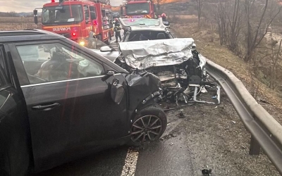 Adolescenta rănită în accidentul mortal de pe DN14, a fost transferată în stare foarte gravă la Spitalul Județean. Medicii sunt rezervați