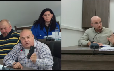 Cisnădie: Un consilier local din Partidul Verde vrea proiectele pe hârtie: „Mă puneți să stau tot cu telefonul în mână. Să văd eu dacă tabelul e pus în orizontală, verticală sau longitudinală”