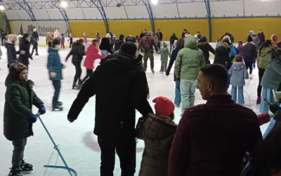 Ultimul weekend de patinat la Cisnădie: „Intrare liberă pentru domnișoare, doamne și pentru copiii însoțiți de mămici, de 1 Martie”